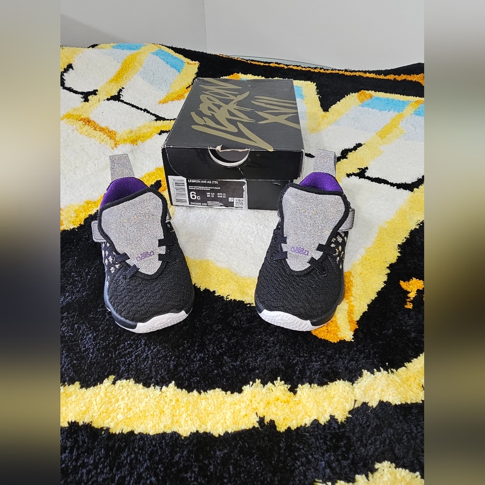 Nike Lebron 17 Showtime Lakers TD Toddler Shoes Size 6C